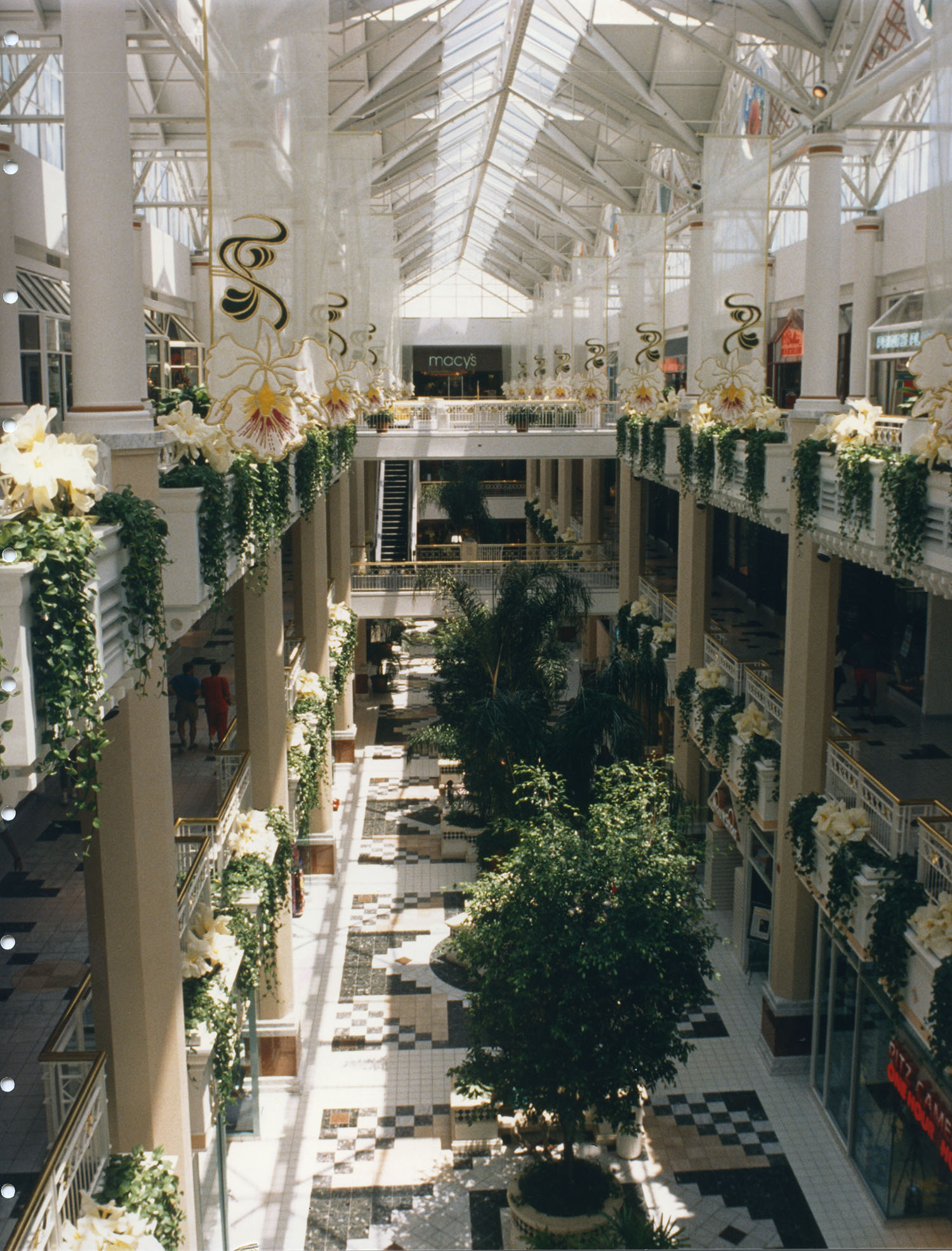 the fashion mall